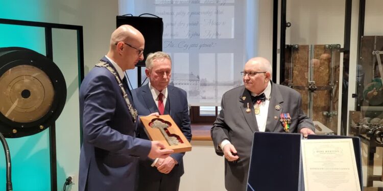 Sandomierz: Pół wieku pracy twórczej Andrzeja Juliusza Sarwy