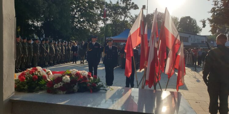 Tarnobrzeg: Hołd poległym w rocznicę września ’39 [zdjęcia]