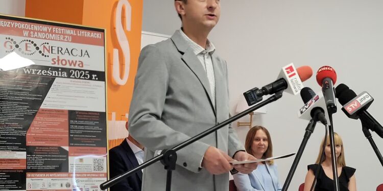 Sandomierz: II Międzypokoleniowy Festiwal Literacki „GENeracja Słowa”.