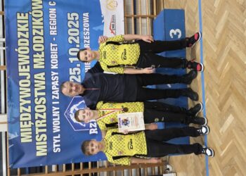 Młodzieżowa siła Czarnych Połaniec! Kolejny medal zapaśników