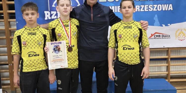 Młodzieżowa siła Czarnych Połaniec! Kolejny medal zapaśników