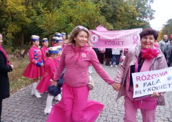 Stalowa Wola: Różowy Marsz i profilaktyka nie tylko dla kobiet