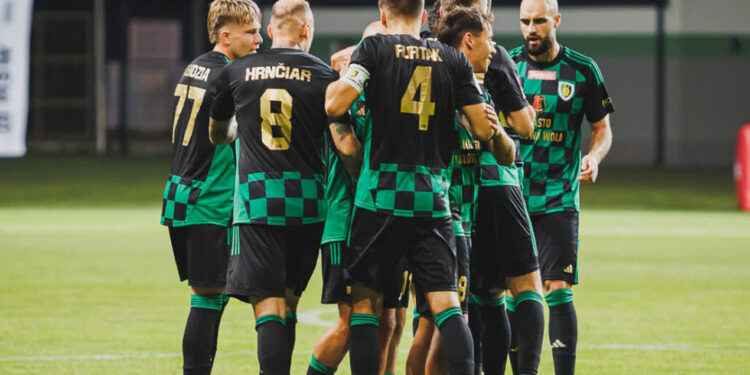 Stal Stalowa Wola zagra na wyjeździe z Sokołem w Kleczewie