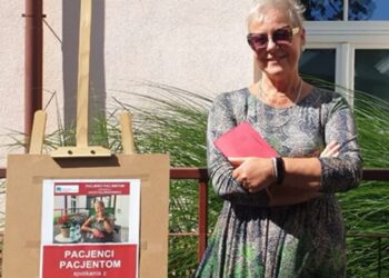 Tarnobrzeg: Europejski Dzień Walki z Rakiem Piersi. Wolontariuszka wspiera pacjentki onkologiczne