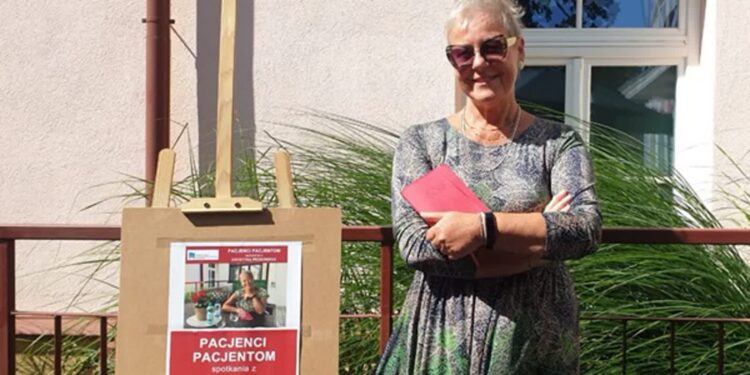 Tarnobrzeg: Europejski Dzień Walki z Rakiem Piersi. Wolontariuszka wspiera pacjentki onkologiczne