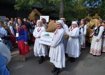Bojanów: Na dożynkach polskich promowali bojanowski miód