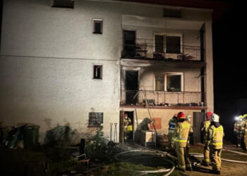 Sandomierz: Pożar trzykondygnacyjnego domu w Sandomierzu – trzy osoby ranne