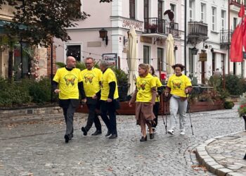 Sandomierz: „Moc dialogu – MindRUN – Masz prawo czuć się dobrze”.