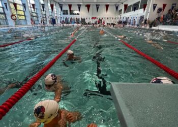 Mielec: Otwarte mistrzostwa Mielca w pływackich sprintach