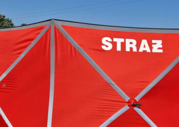 Lipa: Tragiczne zdarzenie na przejeździe kolejowym – kobieta zginęła pod kołami pociągu