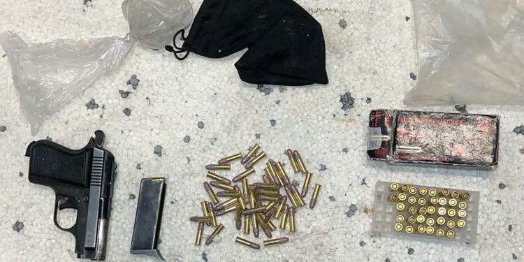 Sandomierz: Policja zabezpieczyła nieleganą broń i amunicę