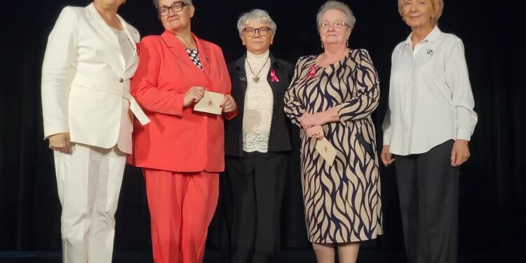 Sandomierz: „Różowy październik” pod znakiem jubileuszu Amazonek