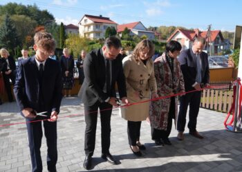 Dębica: Nowoczesna hala sportowa w Gumniskach oficjalnie otwarta