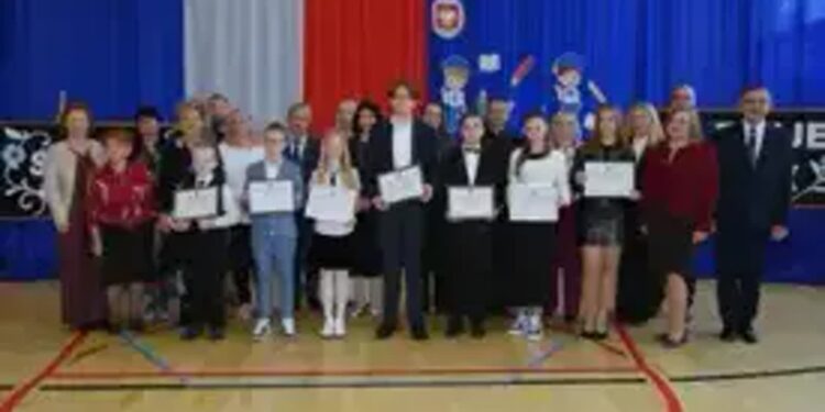 Dwikozy: Stypendia dla najzdolniejszej młodzieży