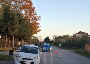 Obrazów: Ruch wahadłowy po zderzeniu samochodów