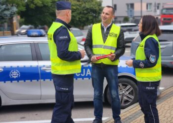 Region: „Świeć przykładem! Noś odblaski!” – mielecka policja i WORD Tarnobrzeg działają na rzecz bezpieczeństwa