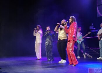 Tarnobrzeg. Zabrali publiczność w muzyczną podróż do lat 80. i 90.