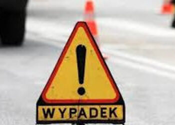 Stalowa Wola; Czołowe zderzenie na obwodnicy – są ranni – droga zablokowana