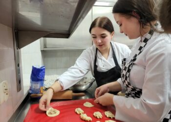 Sandomierz: „Łowcy smaków” – rogale świętomarcińskie tradycja, która należy smakować