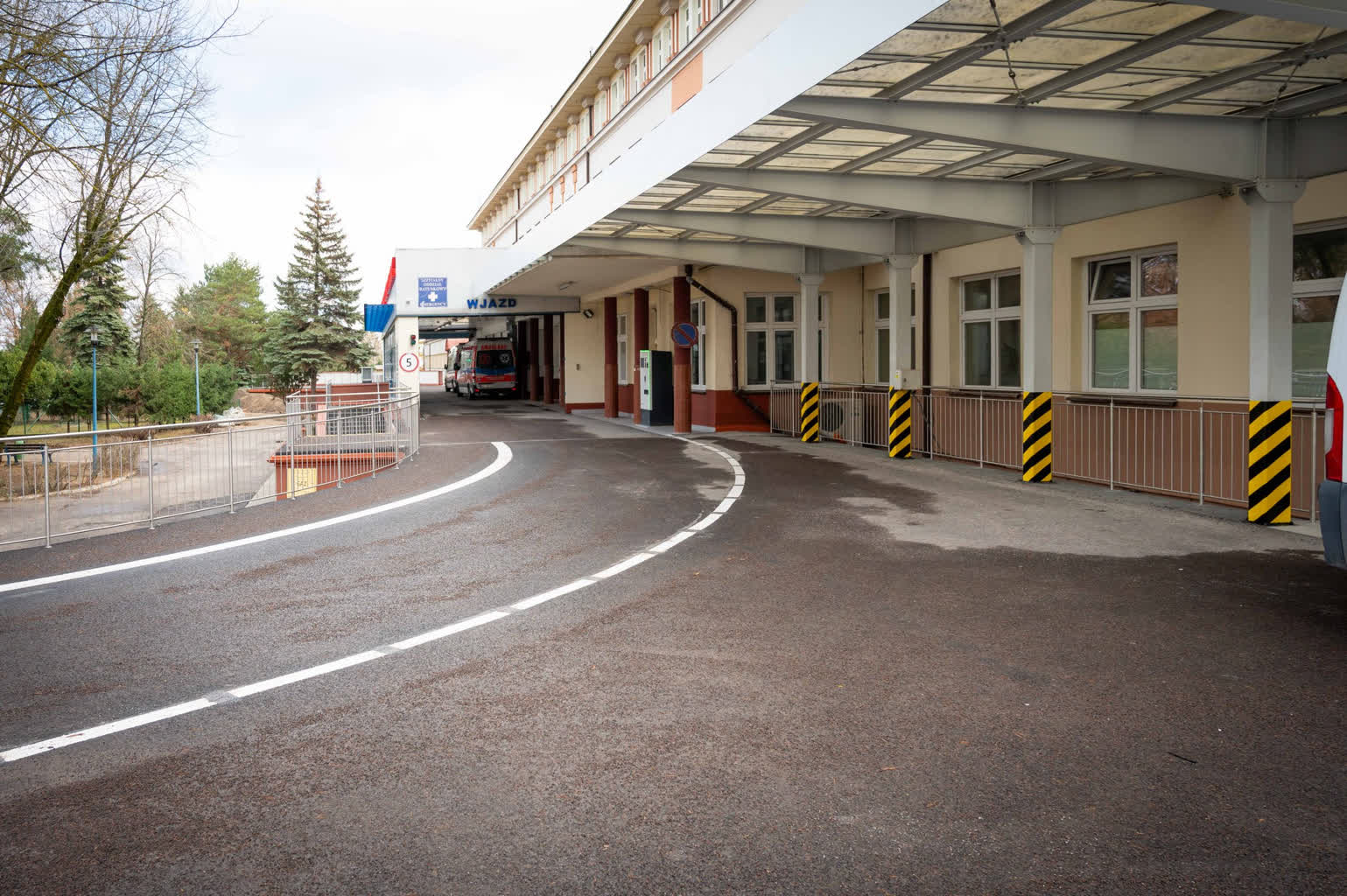szpital-podjazd-fin2.jpg