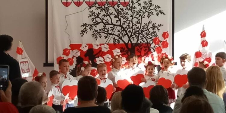 Sandomierz: Międzypokoleniowo i patriotycznie