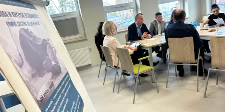 Stalowa Wola: Konferencją rozpoczęli kolejną akcję pomocy bezdomnym w okresie chłodów