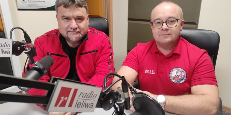 Mielec: Niosą radość , uśmiech i Mikołajowe serce…