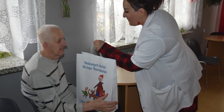 Sandomierz: Kolejna mikołajkowa radość w DPS-ie