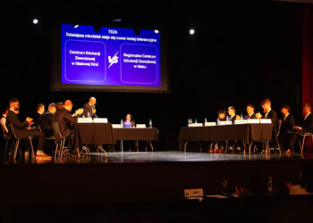 Stalowa Wola: Za nami finał debat oksfordzkich – uczniowie RCEZ najlepsi w dysputach