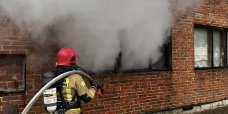 Tarnobrzeg: Pożar domu mieszkalnego przy ul. Zakrzowskiej