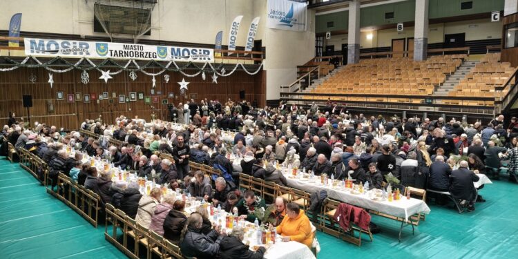 Tarnobrzeg. Zasiedli do miejskiej wigilii