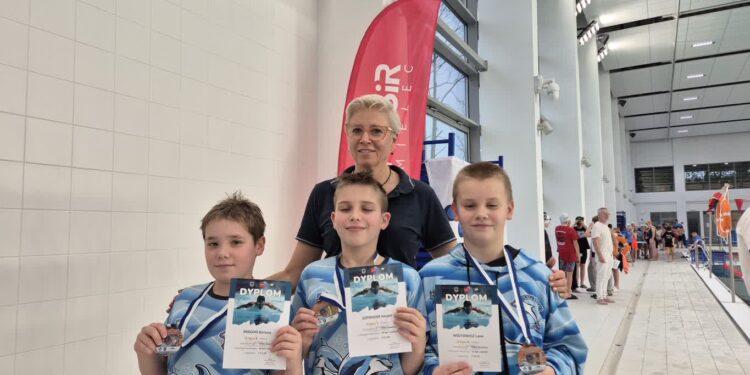 Tarnobrzeg: 10 medali UKS Delfin Tarnobrzeg w Podkarpackiej Lidze Pływackiej