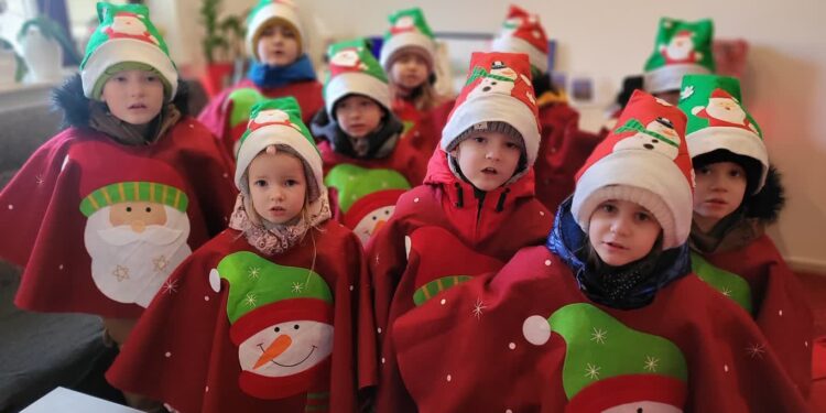 Sandomierz: Elfy odwiedziły redakcję Radia Leliwa