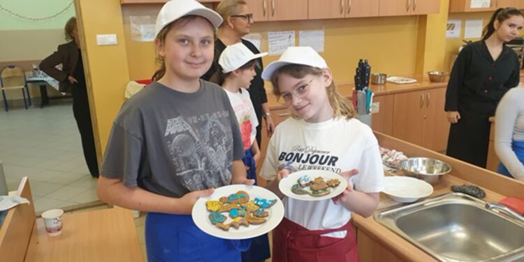 Tarnobrzeg: Świąteczne smaki. Uczniowie „Trójki” na warsztatach w „Prymasówce”