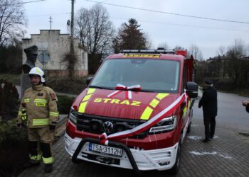 Garbów: Nowy samochód dla OSP Garbów