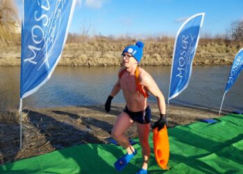 Sandomierz: IX Zimowa Przeprawa Wisły Wpław później niż planowano