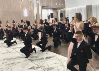 Nisko: Bal studniówkowy maturzystów z RCEZ