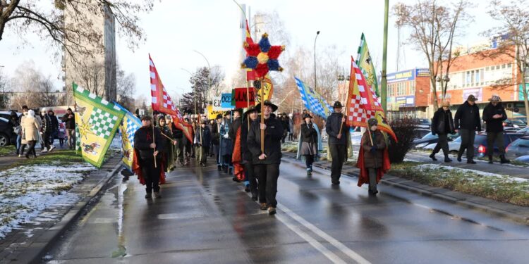 Mielec: Orszak Trzech Króli pod hasłem „Nadzieją się cieszą”