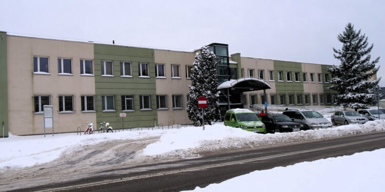 Stalowa Wola: Zmiana sterów w Ambulatorum – p.o. dyrektora został Michał Stachów