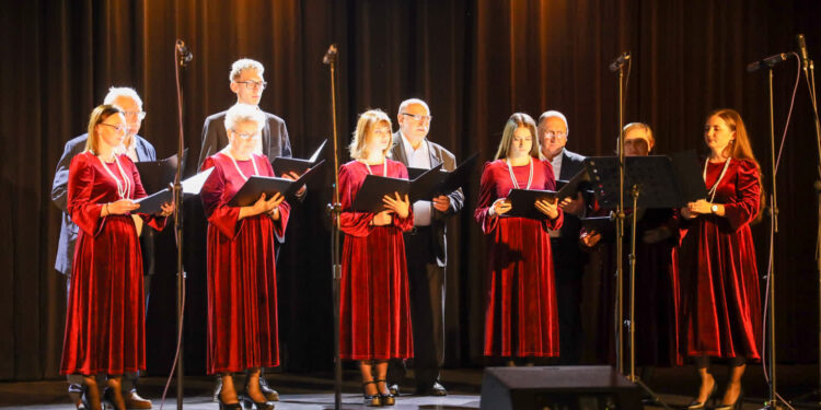 Sandomierz: „Gdzie słyszysz śpiew tam wstąp, tam dobre serca mają…”