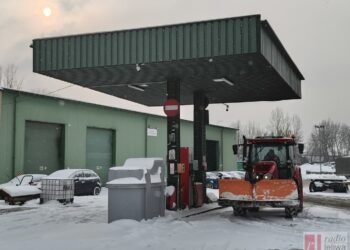 Sandomierz. Trwa odśnieżanie miasta