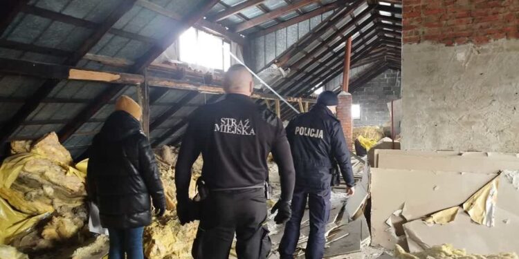 Tarnobrzeg. Zimowe kontrole miejsc zagrożonych. Policja apeluje o czujność