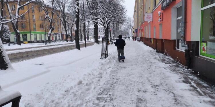 Mielec: Kiedy odśnieżamy chodniki