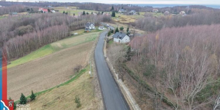 Dębica: Nowa jakość drogi powiatowej Nagawczyna-Stasiówka