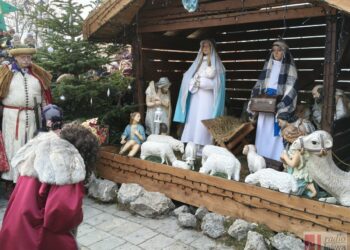 Sandomierz. Trzej królowie Oddali pokłon nowonarodzonemu Jezusowi