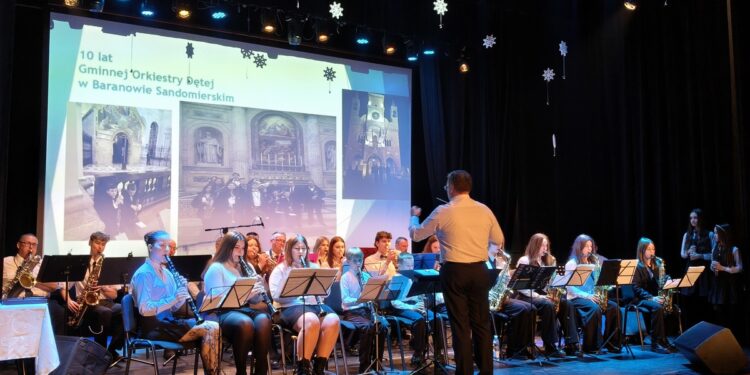 Baranów Sandomierski. Jubileusz Gminnej Orkiestry Dętej