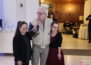 Tarnobrzeg. Robert Janowski na balu karnawałowym dla dzieci