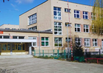 Stalowa Wola: Ruszyły przetargi na przebudowę terenów przyblokowych i parkingów w 6 lokalizacjach