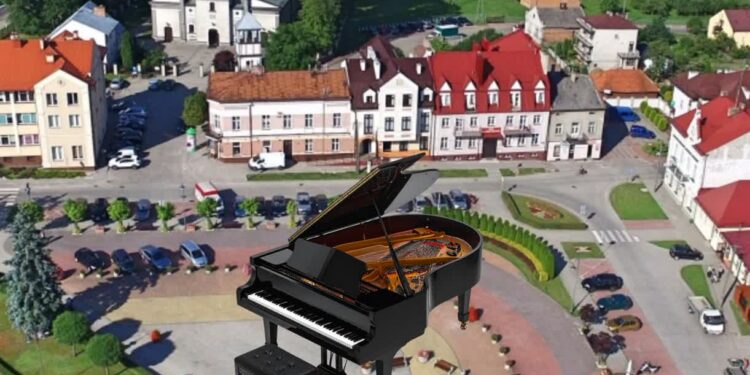 Radomyśl Wielki: Rynek bez parkingu  ale z fortepianem…