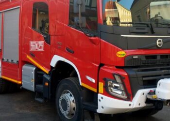 Tomaszów: Pożar hali magazynowej